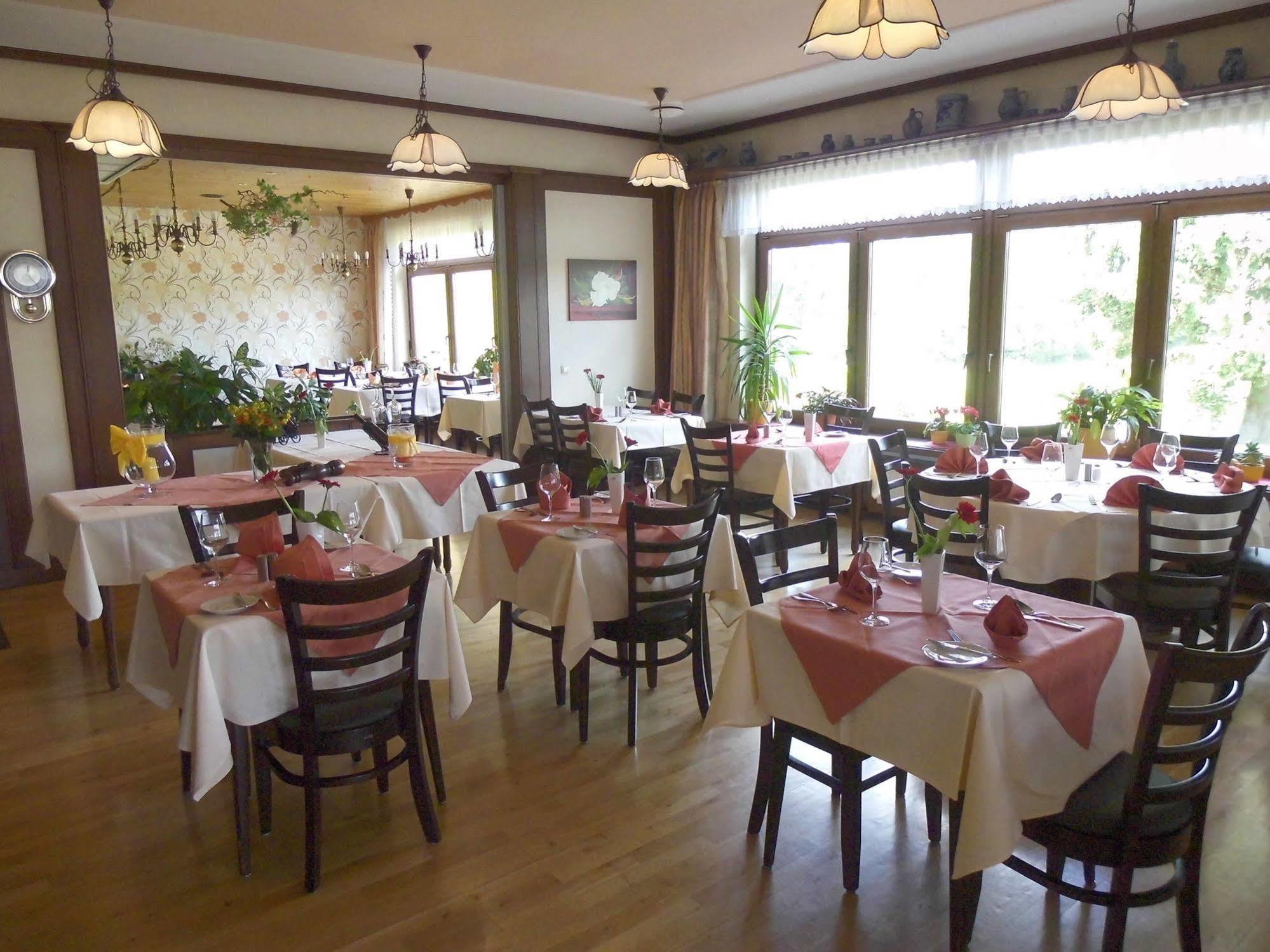 Hotel Schoos Fleringen Bagian luar foto
