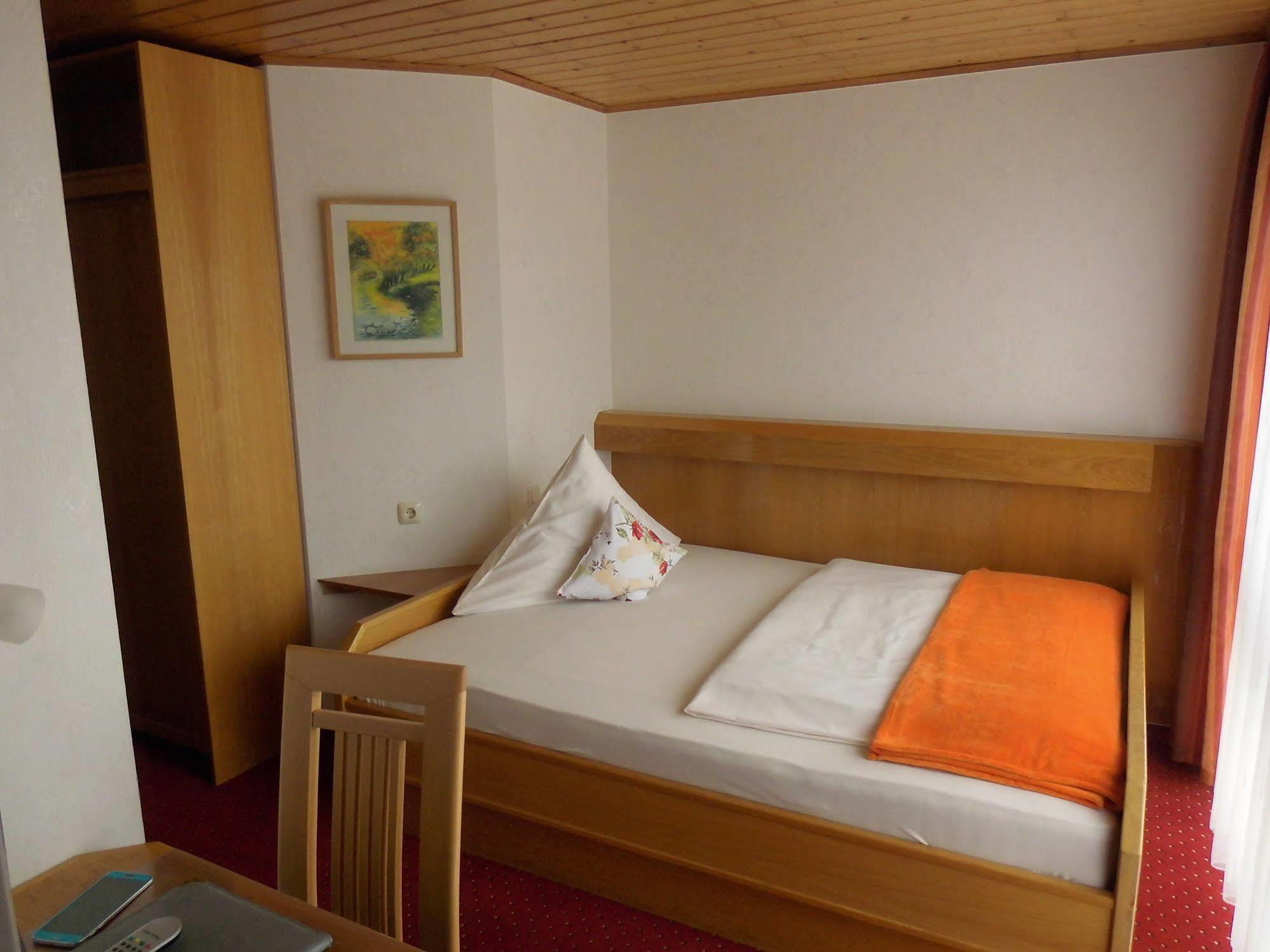 Hotel Schoos Fleringen Bagian luar foto