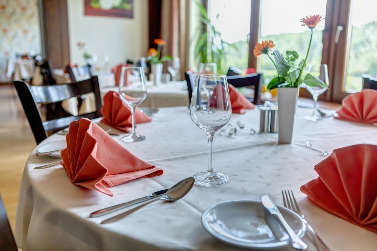 Hotel Schoos Fleringen Bagian luar foto