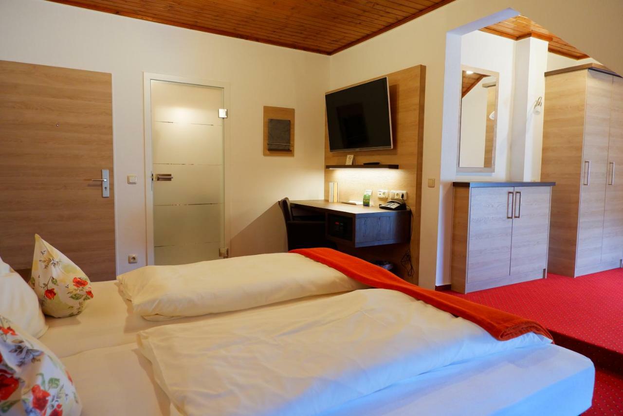 Hotel Schoos Fleringen Bagian luar foto